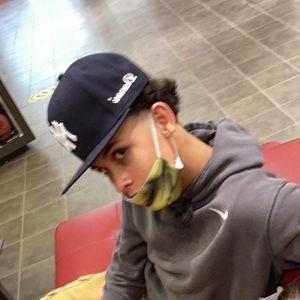 Meet your Posher, Davari